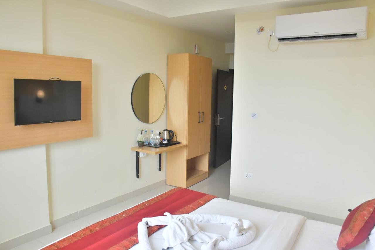 Hotel Yatharth Inn Varanasi Eksteriør billede