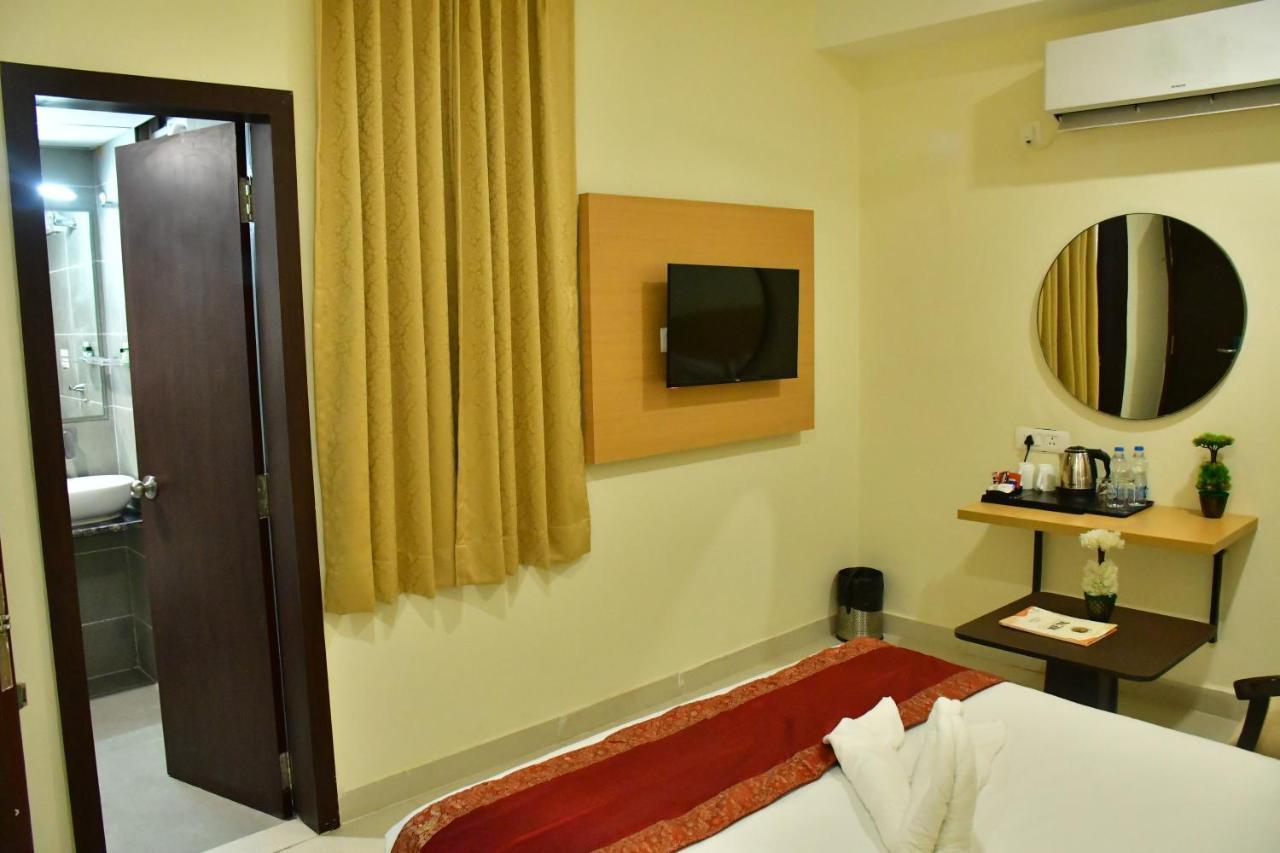 Hotel Yatharth Inn Varanasi Eksteriør billede