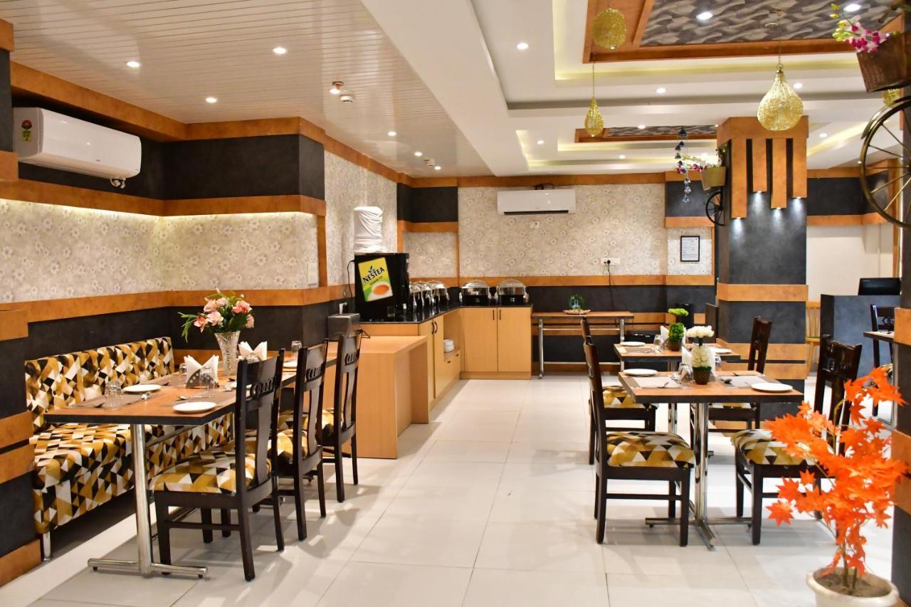 Hotel Yatharth Inn Varanasi Eksteriør billede