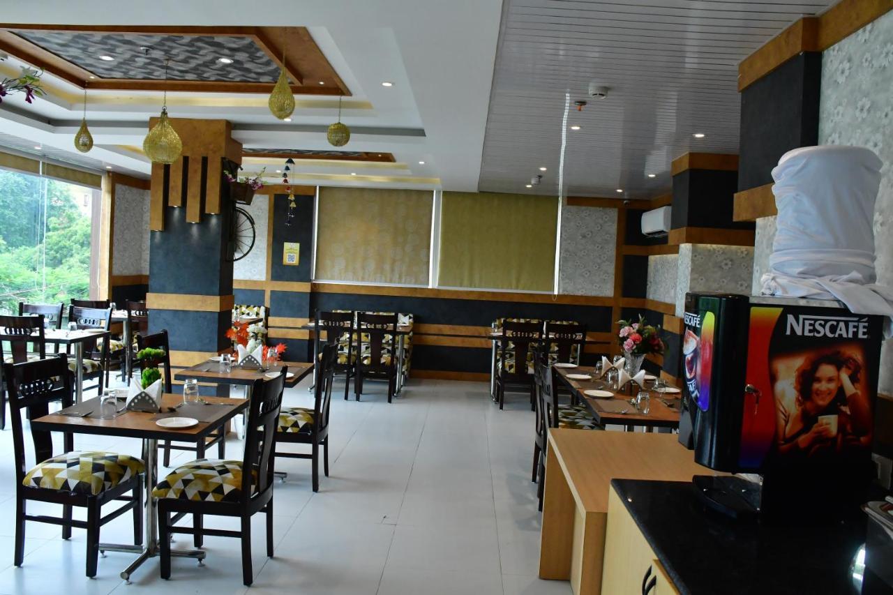 Hotel Yatharth Inn Varanasi Eksteriør billede