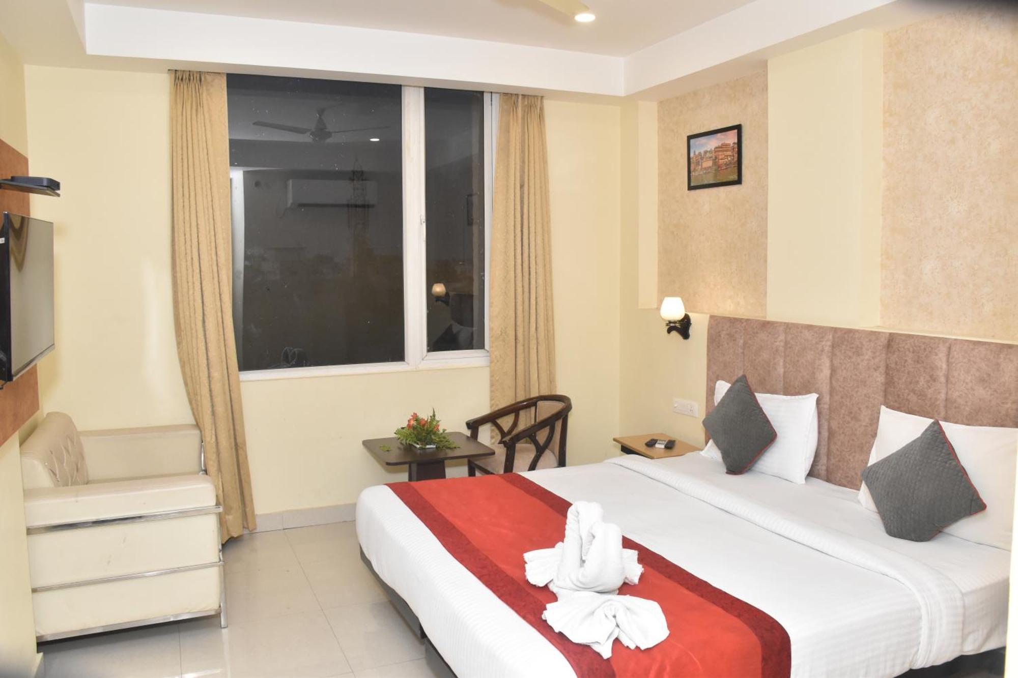 Hotel Yatharth Inn Varanasi Eksteriør billede